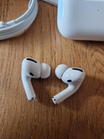 AirPods Pro (MagSafe) - Zo goed als nieuw! beschikbaar voor biedingen