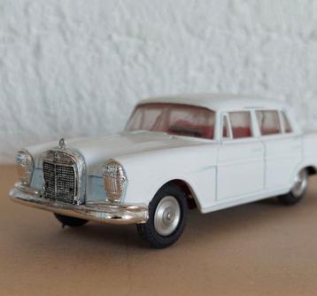 Gama - Mercedes Benz 220 S beschikbaar voor biedingen