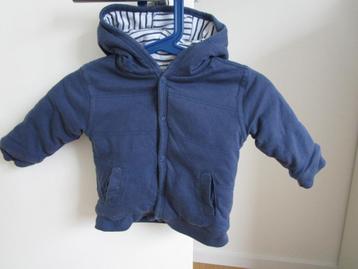 Prenatal - blauw vest jasje maat 68