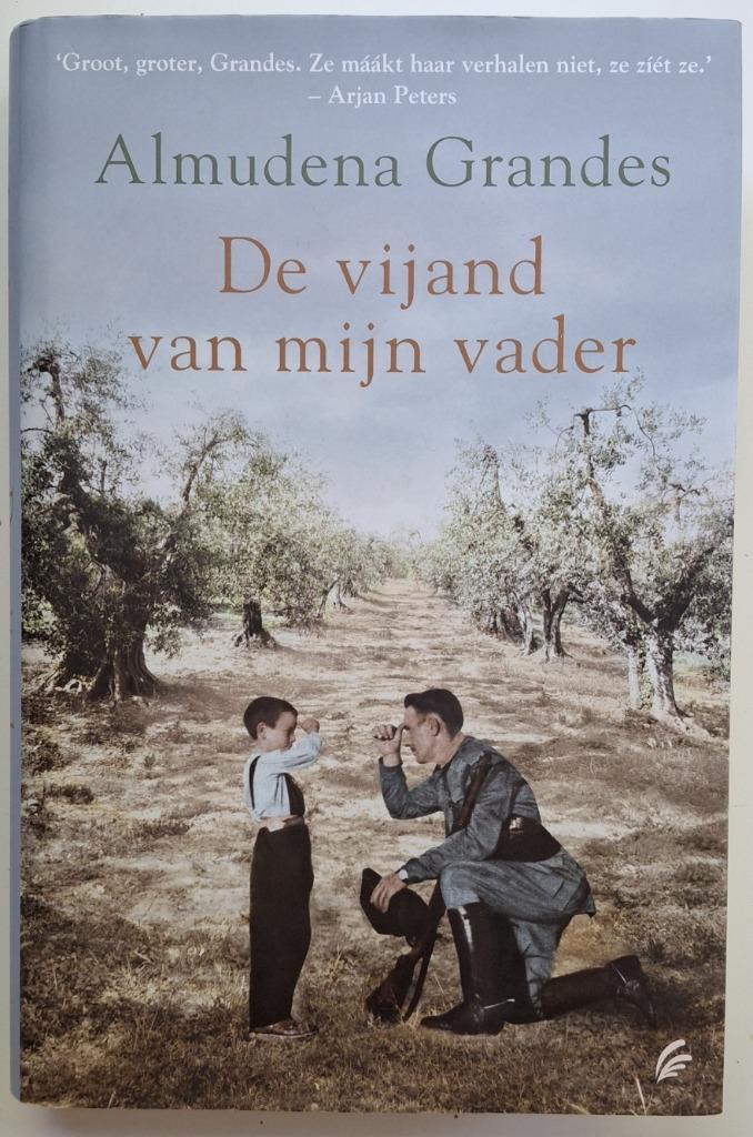 Almudena Grandes - De vijand van mijn vader, Boeken, Romans, Nieuw, Europa overig, Ophalen of Verzenden