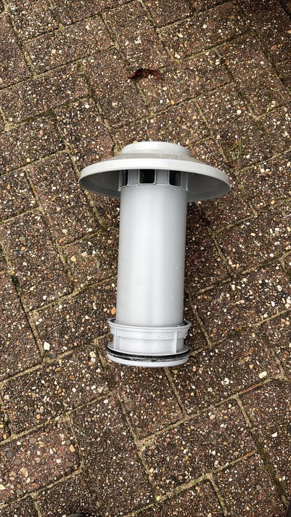 Ontluchtingspijp voor plat dak, Doe-het-zelf en Verbouw, Buizen en Afvoer, Gebruikt, Afvoer, Pvc, Minder dan 2 meter, 80 mm of meer