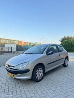 Peugeot 206 1.4 One-line - NEW APK 01/2025 - NAP - AIRCO, Auto's, Voorwielaandrijving, Stof, 4 cilinders, Origineel Nederlands