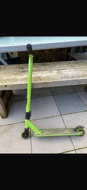 Kinder step beschikbaar voor biedingen