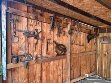 Oud authentiek antiek Boeren Gereedschap beschikbaar voor biedingen