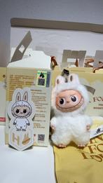 Brand New, Authentic * Labubu Pin For Love, Ophalen of Verzenden, Nieuw, Overige typen