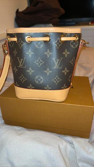 Tas beschikbaar voor biedingen