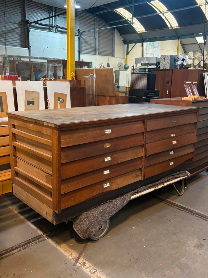 Vintage papierkast/ ladekast, Huis en Inrichting, Kasten | Ladekasten, Gebruikt, Minder dan 100 cm, 200 cm of meer, 75 cm of meer