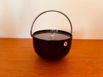 Hoganas ijsschaal met deksel beschikbaar voor biedingen