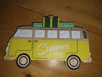 2 gave houten VW busjes beschikbaar voor biedingen