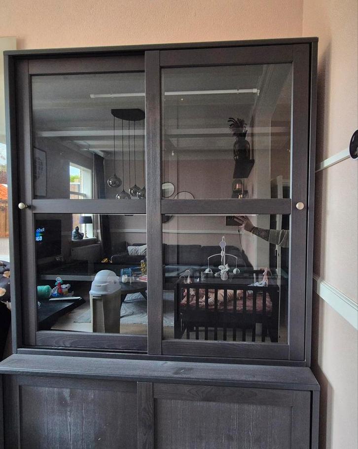 Mooie buffetkast met schuifdeuren, Antiek en Kunst, Antiek | Meubels | Kasten, Ophalen of Verzenden