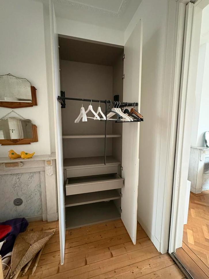 Twee kledingkasten met uitschuifbare stang, Huis en Inrichting, Kasten | Kledingkasten, Zo goed als nieuw, 200 cm of meer, 100 tot 150 cm