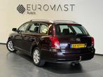 Toyota Avensis Wagon 2.0 VVTi Luna Business Navi Cruise Airc, Voorwielaandrijving, Stof, 1340 kg, 4 cilinders