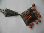 Bronsklr. Tribal Boho Ketting met Bloedkoraaltjes Nr 2 Vint, Sieraden, Tassen en Uiterlijk, Antieke sieraden, Ophalen of Verzenden