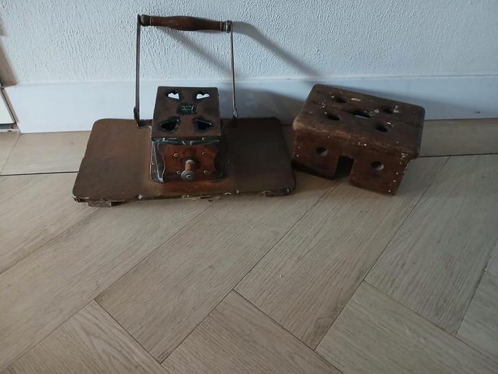 Antieke voetenstoof met kolenbak, Antiek en Kunst, Antiek | Woonaccessoires, Ophalen of Verzenden