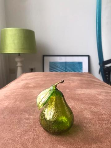 Murano Glass Green Pear Gold Flecked Fruit Ref#23 beschikbaar voor biedingen