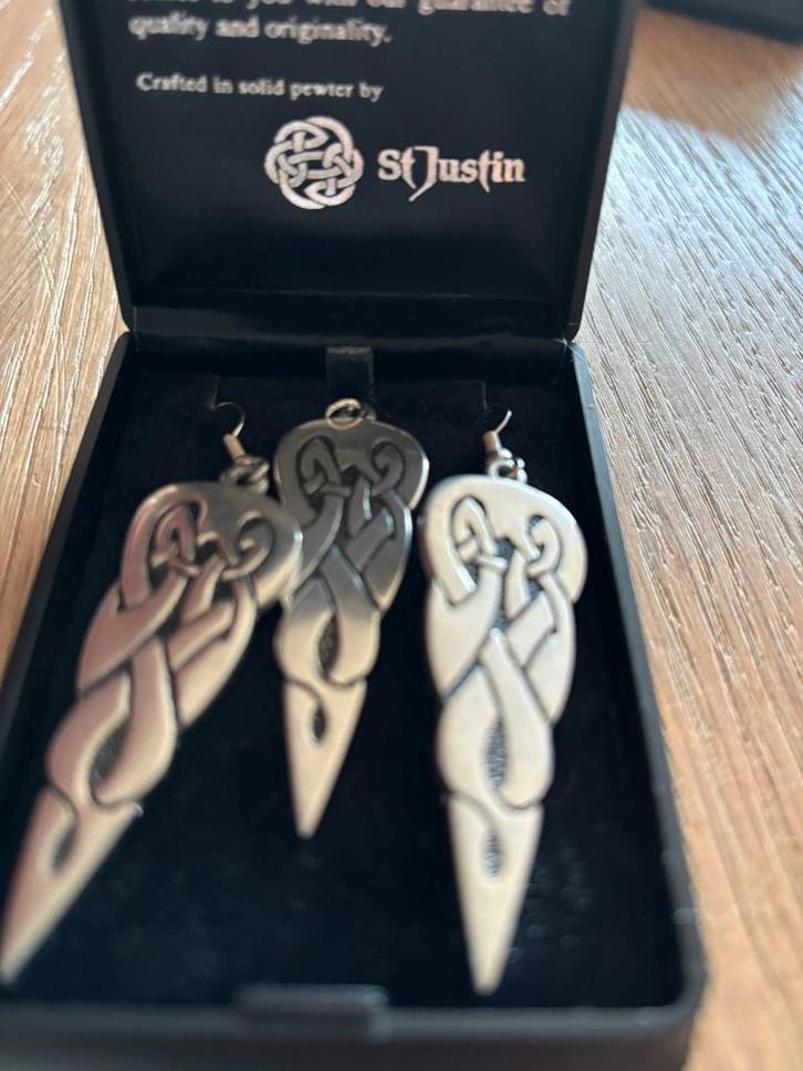 Keltisch Oorbellen en ketting St. Justin, Sieraden, Tassen en Uiterlijk, Kettingen, Zo goed als nieuw, Overige materialen, Zilver