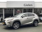 Lexus Nx 300h AWD Luxury Line | Trekhaak, Navigatie, Leer, S, Auto's, Lexus, Automaat, 12 maanden, 1760 kg, Leder
