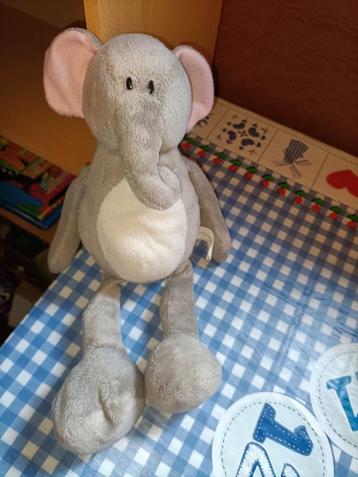 Safari olifant knuffel 36 cm groot  beschikbaar voor biedingen