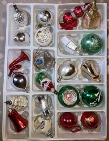 Oude kerstbal ornament in doos nr 74 beschikbaar voor biedingen