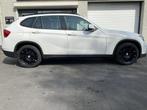 BMW X1 SDrive18i/Pano/Navi/Black on White/Top!, Auto's, BMW, Te koop, Geïmporteerd, Benzine, 73 €/maand