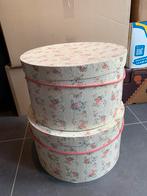 2 hoedendozen te koop, Ophalen of Verzenden, Zo goed als nieuw, One size fits all