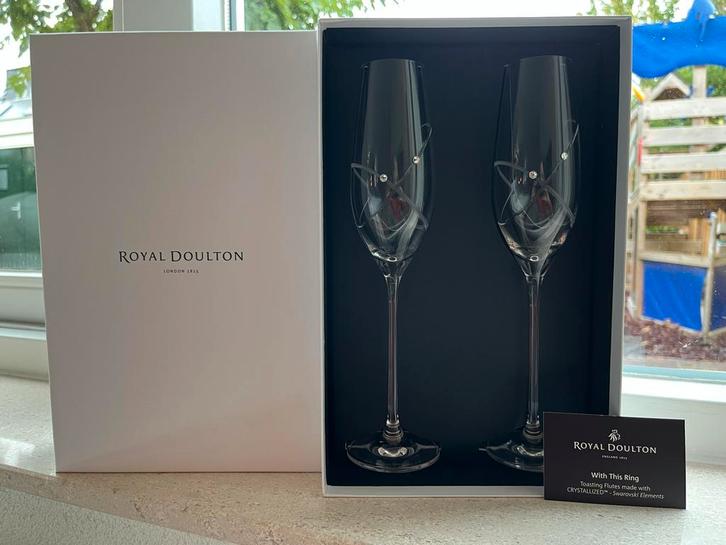 Royal Doulton Champagne glazen - Nieuw in Geschenkdoos, Huis en Inrichting, Keuken | Servies, Nieuw, Glas of Glazen, Overige stijlen
