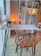 Bartafel met marmerlook en rotan barkrukken, Ophalen, Metaal, Met voetsteun, 60 tot 90 cm