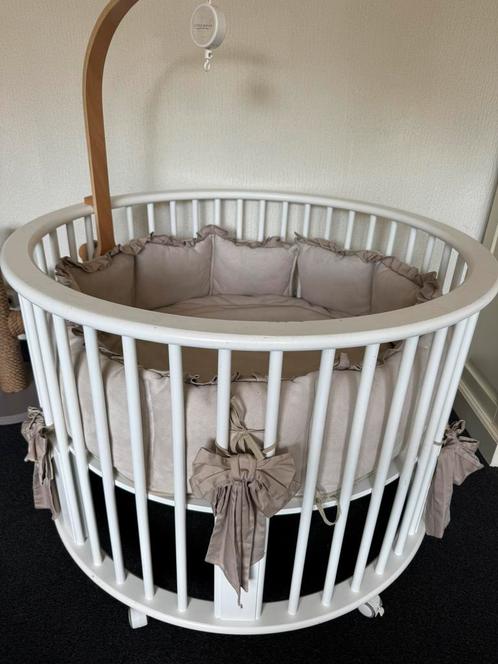 Bopita ronde witte box met beige bekleding zonder boxmobiel, Kinderen en Baby's, Boxen, Gebruikt, Rond, Boxkleed, Ophalen