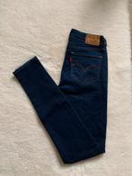 Levi's broek 711 skinny 25/30, Blauw, Ophalen of Verzenden, Zo goed als nieuw, W27 (confectie 34) of kleiner