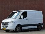Mercedes-Benz Sprinter 215 CDI L1H1 Camera/Leer/Trekhaak/Air, Auto's, Voorwielaandrijving, Euro 6, 4 cilinders, 150 pk