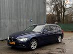 BMW 3-serie Touring 320d High Executive / Adaptive Cruise /, 745 kg, Achterwielaandrijving, Blauw, Leder