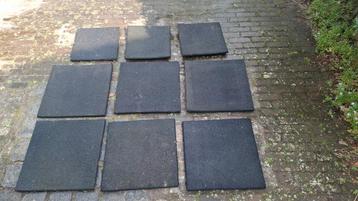 Rubberen terrastegels speelmatten 9 stuks beschikbaar voor biedingen