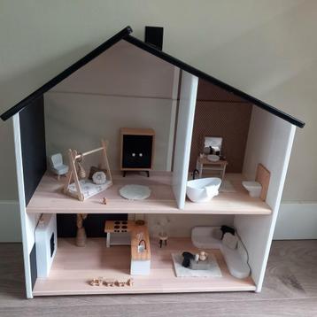 Modern poppenhuis  beschikbaar voor biedingen