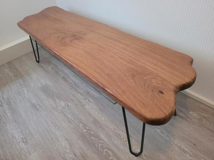 Nieuwe Salontafel van massief antiek hout., Huis en Inrichting, Tafels | Salontafels, Zo goed als nieuw, Minder dan 50 cm, Rechthoekig