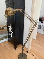 Scharnierlamp / industriële vloerlamp / staande lamp brons, Huis en Inrichting, Lampen | Vloerlampen, Ophalen, Zo goed als nieuw