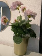 Kunstplant roze in gouden pot, Ophalen of Verzenden, Zo goed als nieuw