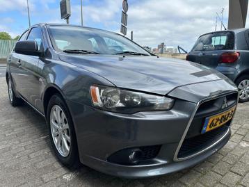 Mitsubishi Lancer Sportback 1.6 Edition CarPlay Navi Clima P beschikbaar voor biedingen