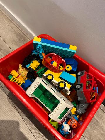 Bak vol Duplo beschikbaar voor biedingen