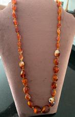 Vintage 1950 amberkleurige ketting plastic-lucite, Sieraden, Tassen en Uiterlijk, Kettingen, Ophalen of Verzenden, Zo goed als nieuw