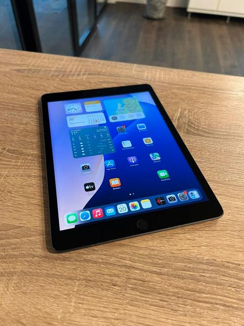 Ipad 9 64gb Wi-Fi + Cellular- space grey, Computers en Software, Tablet-hoezen, Zo goed als nieuw, 10 inch, Ophalen of Verzenden
