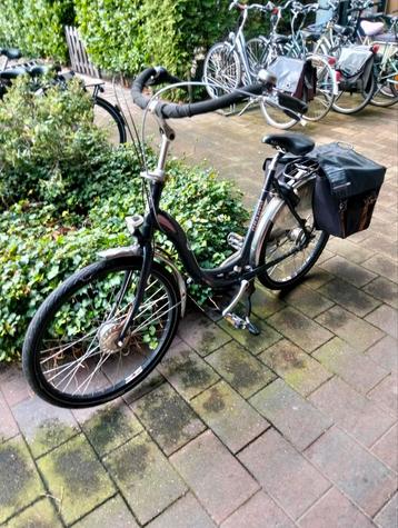 Sparta Damesfiets met Fietstassen - Goede Staat beschikbaar voor biedingen