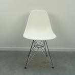 Vitra Eames DSR Stoel | Kunststof | Wit, Huis en Inrichting, Stoelen, Gebruikt, Wit, Ophalen of Verzenden, Metaal