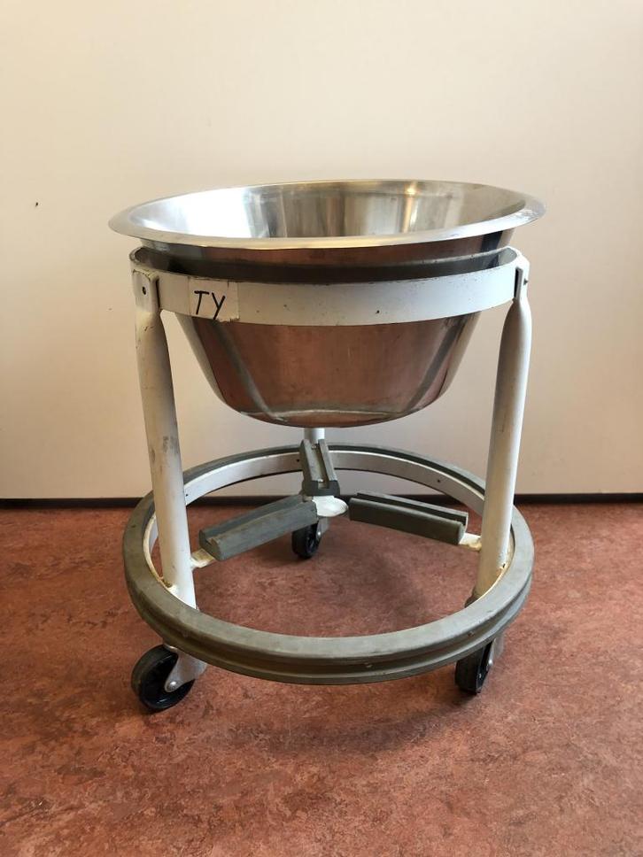 RVS waskom op stalen verrijdbaar onderstel, Diversen, Braces, Gebruikt, Ophalen of Verzenden