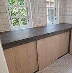 Schuifdeuren eikenlook met werkblad betonlook, Huis en Inrichting, Ophalen, Zo goed als nieuw