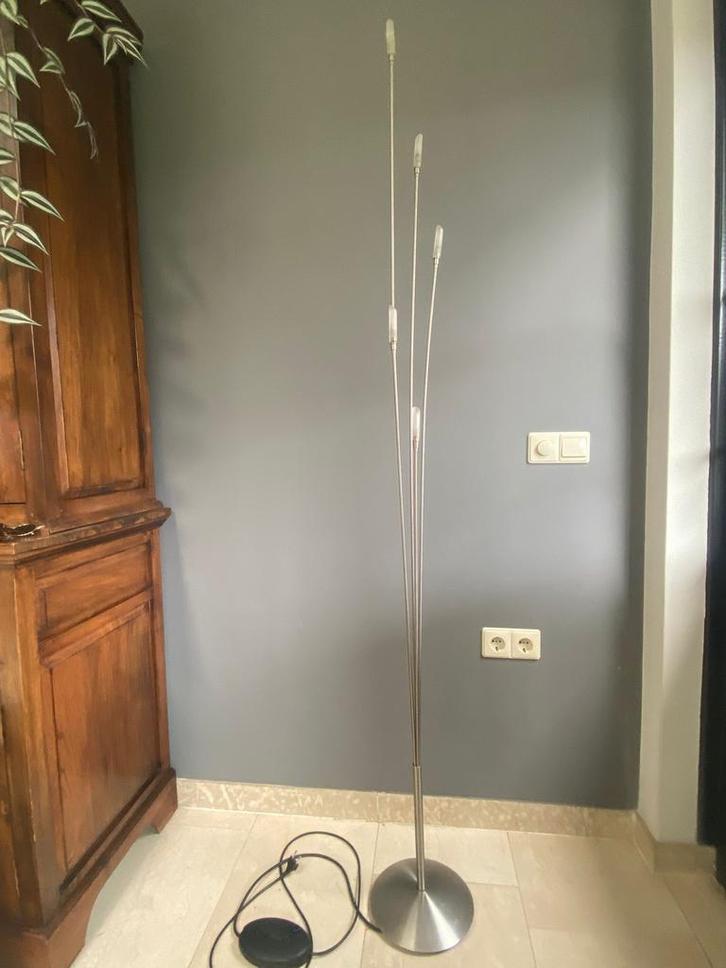 Design Vloerlamp – RVS met Spots, Huis en Inrichting, Lampen | Vloerlampen, Zo goed als nieuw, 100 tot 150 cm, Glas, Metaal, Ophalen