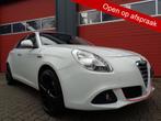 Alfa Romeo Giulietta 1.4 T Distinctive 120PK Clima Cruise LM, Auto's, Alfa Romeo, Voorwielaandrijving, Gebruikt, 4 cilinders, Wit