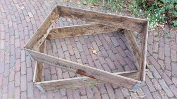 Twee palletranden 80 x 120 x 20 cm beschikbaar voor biedingen