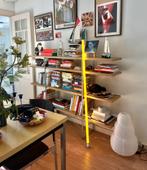 HAY yellow neon tube lamp, Huis en Inrichting, Lampen | Vloerlampen, Ophalen, Zo goed als nieuw, Kunststof, 150 tot 200 cm