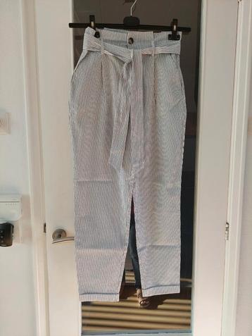 Zomerbroek van H&M maat 38 beschikbaar voor biedingen
