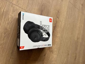 hoofdtelefoon beschikbaar voor biedingen